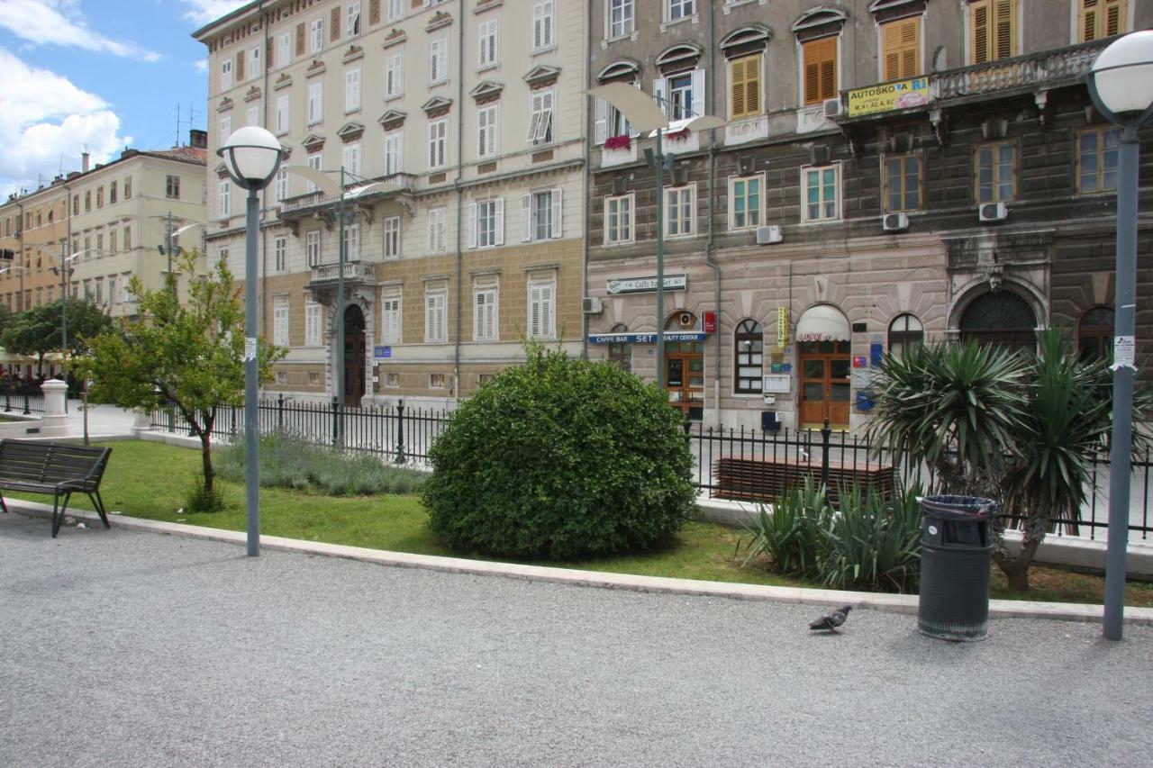 Apartment In City Center Rijeka Exterior photo